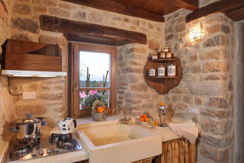 Villa Liz Tuscany, Private Pool, Hot Tub, Property Fenced, Pets Allowed Poppi Dış mekan fotoğraf