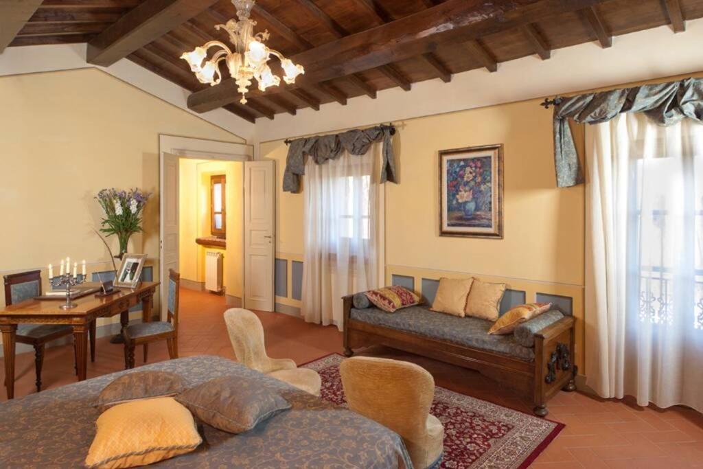Villa Liz Tuscany, Private Pool, Hot Tub, Property Fenced, Pets Allowed Poppi Dış mekan fotoğraf